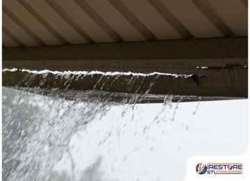 4 Signs Your Gutters Are Coming Loose